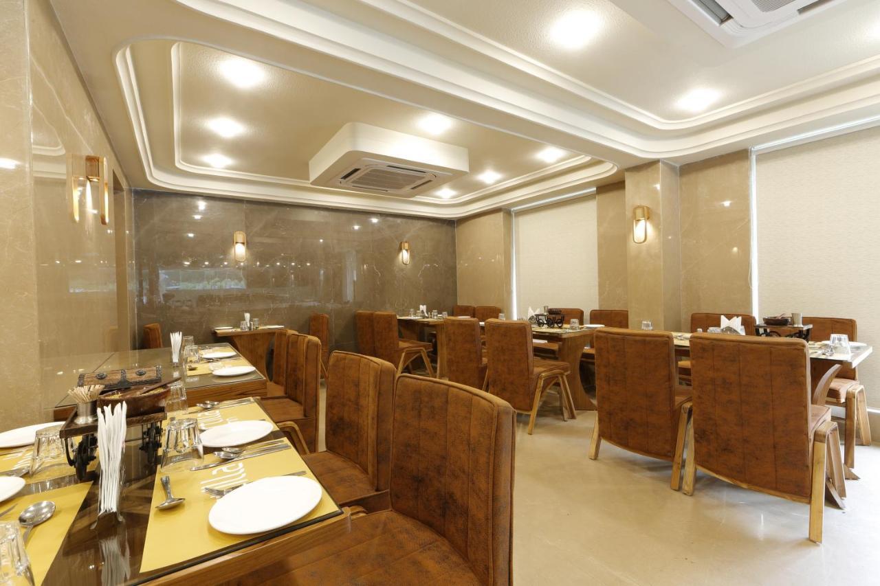 Artilla Inn Ahmedabad Exterior photo