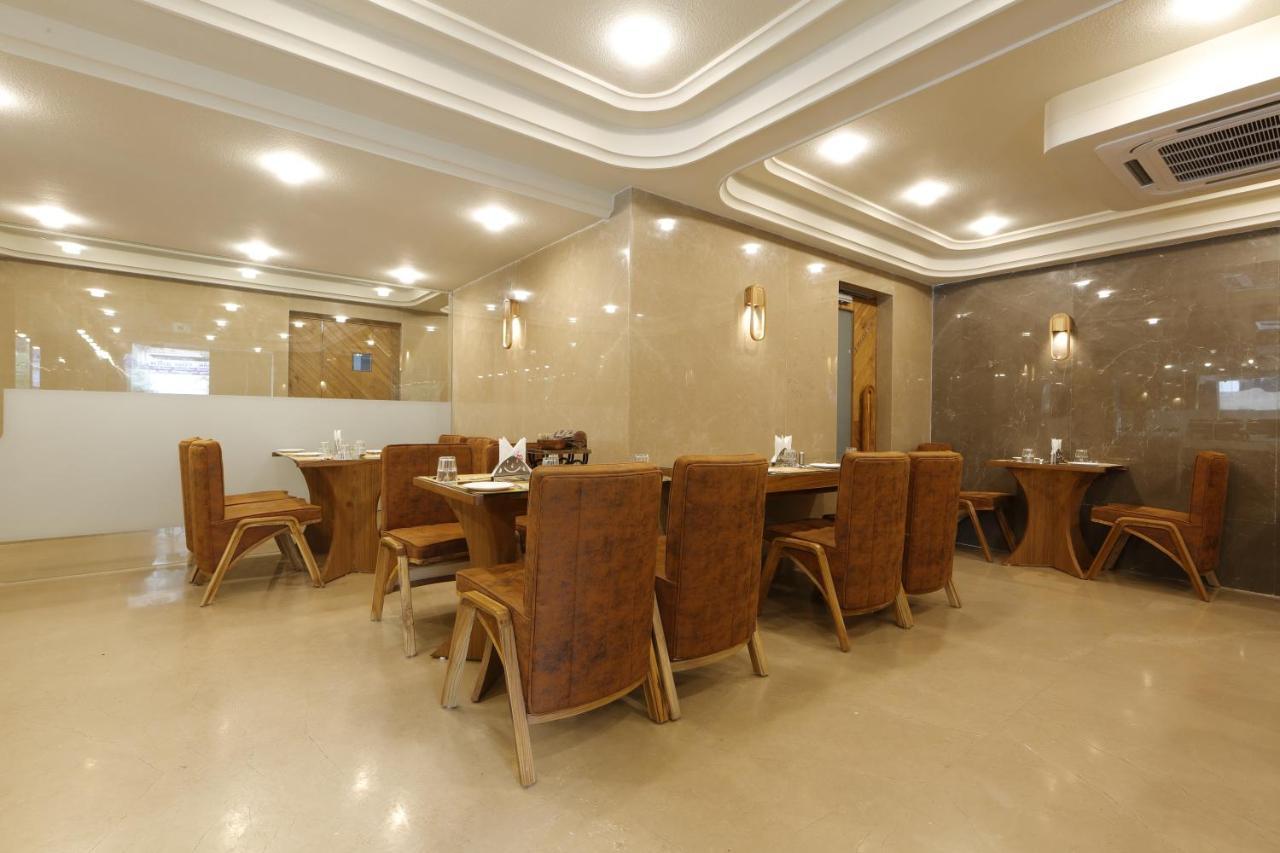 Artilla Inn Ahmedabad Exterior photo