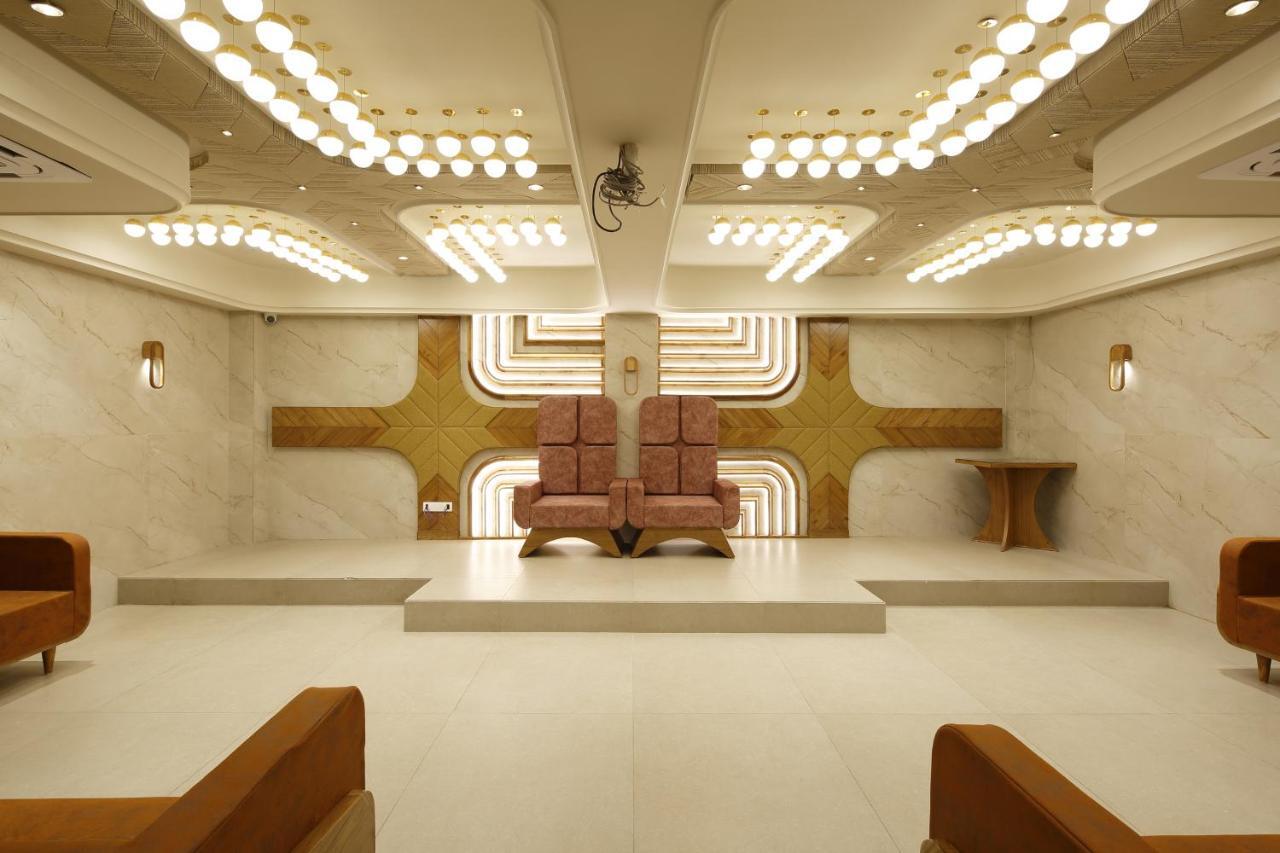 Artilla Inn Ahmedabad Exterior photo